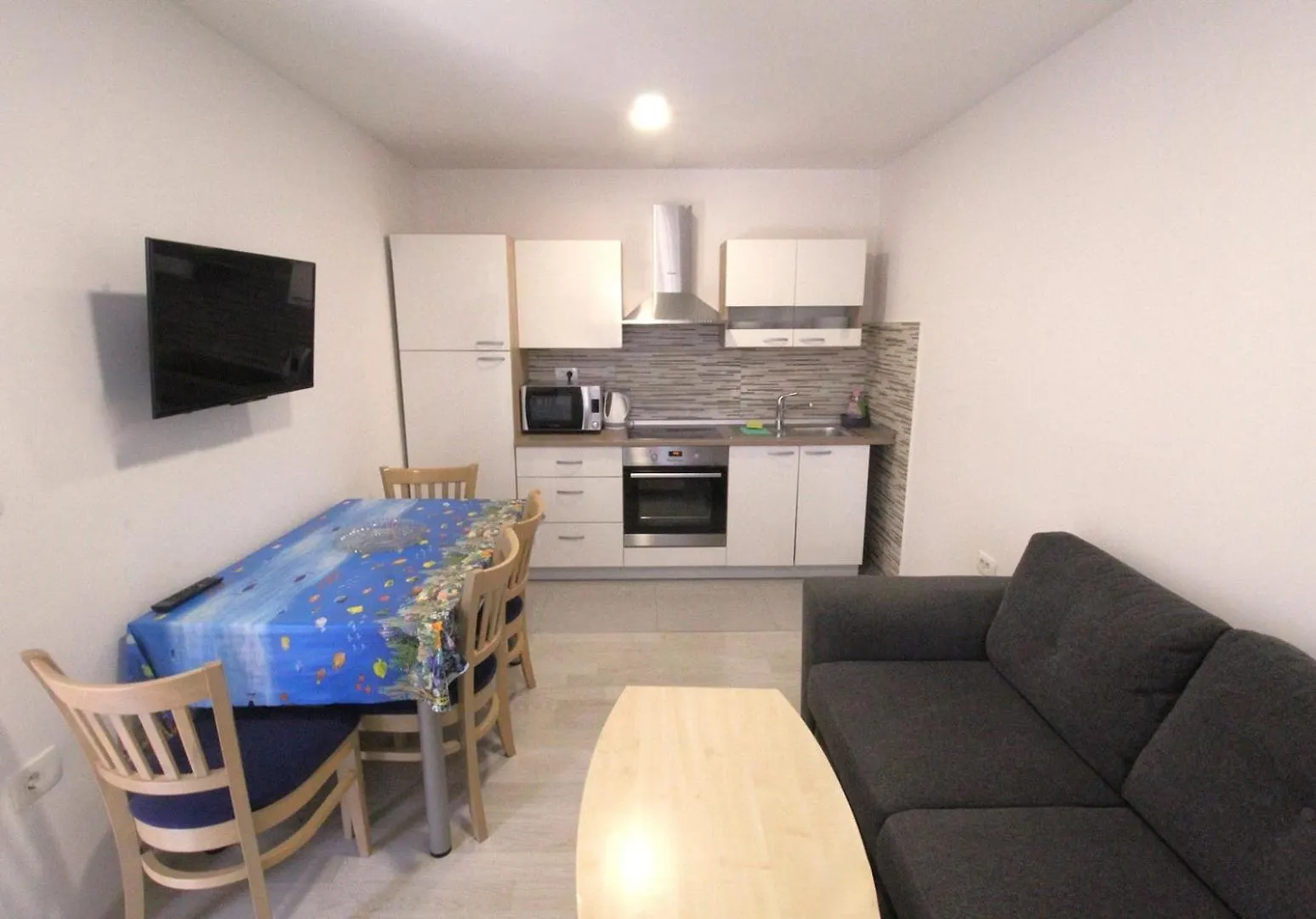 招待所 Apartments Sidro 萨武德里亚