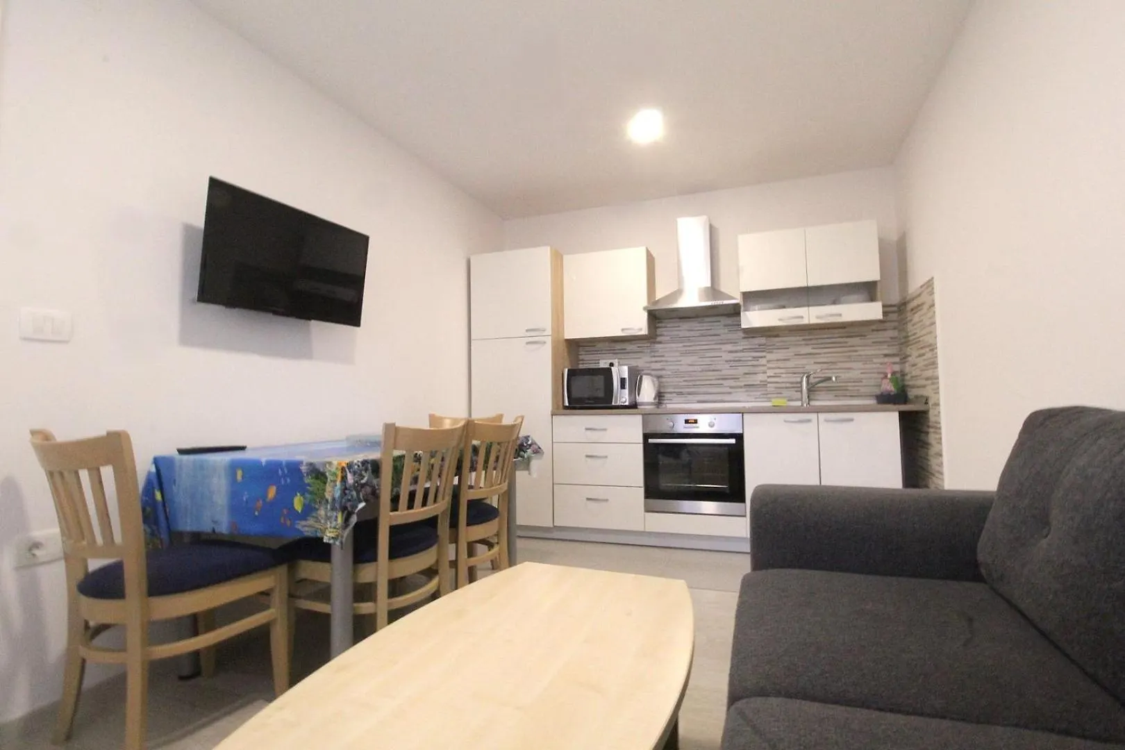 Apartments Sidro 萨武德里亚 0*,