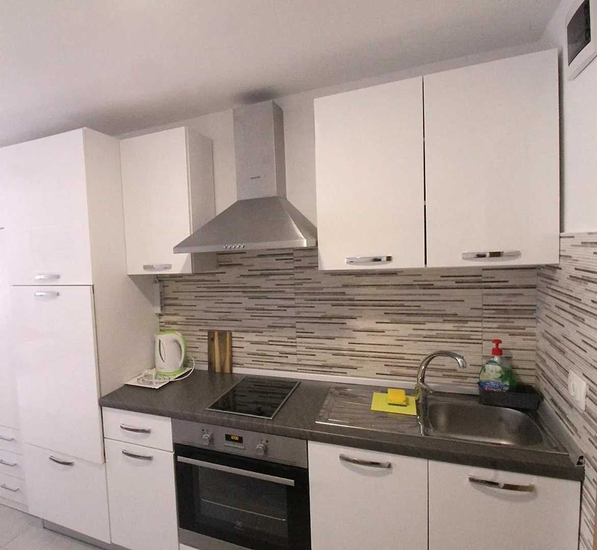 Apartments Sidro 萨武德里亚 克罗地亚